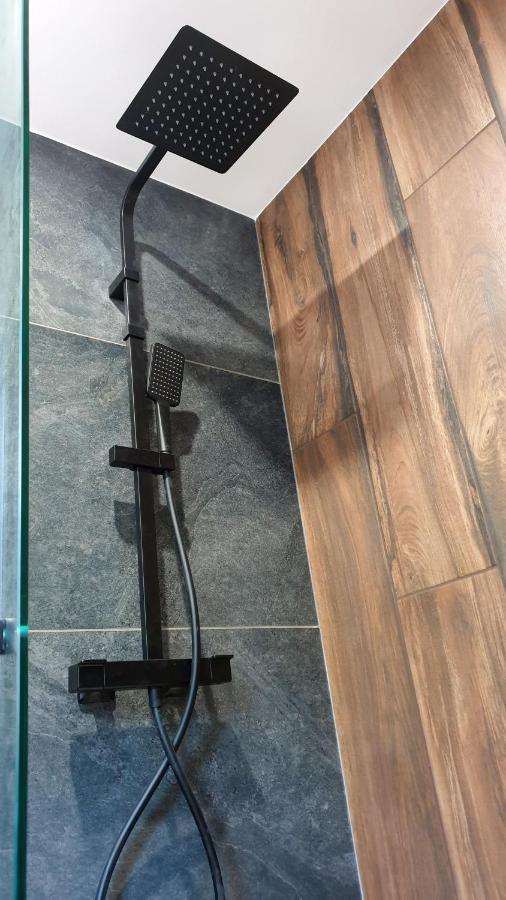 Gary Suite - Studio Cosy, Spa Et Jardin Privatif A 4 Min De Cambrai Awoingt Exterior photo